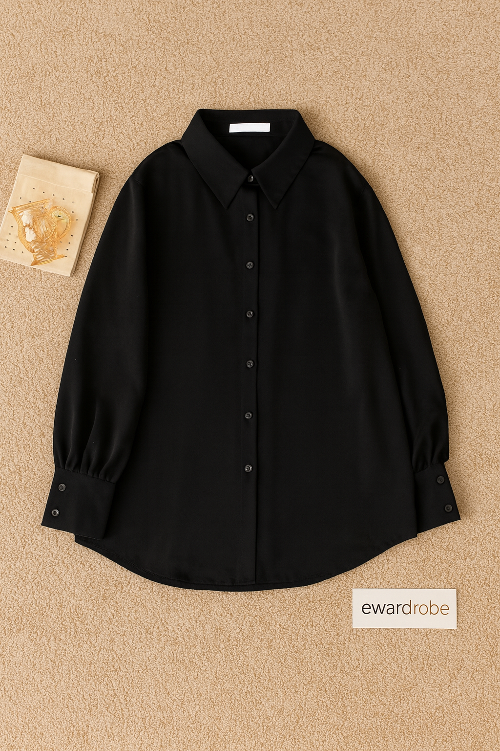 BLACK BUTTON DOWN SHIRT