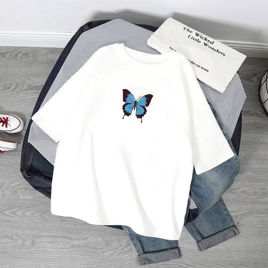 WHITE TSHIRT BLUE BUTTERFLY ON CENTRE