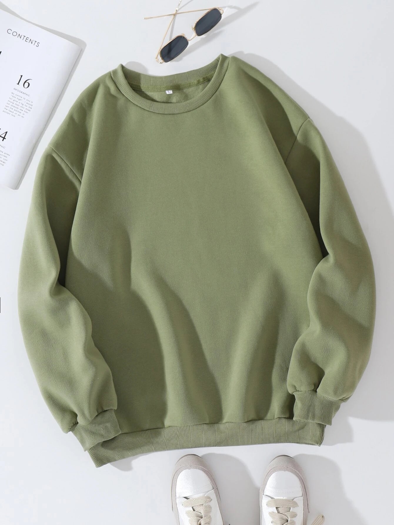 PLAIN OLIVE GREEN SWEATSHIRT