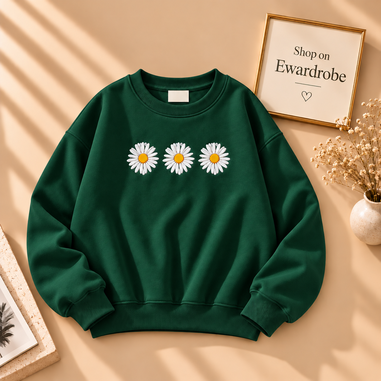 3 Daisy Sweatshirt