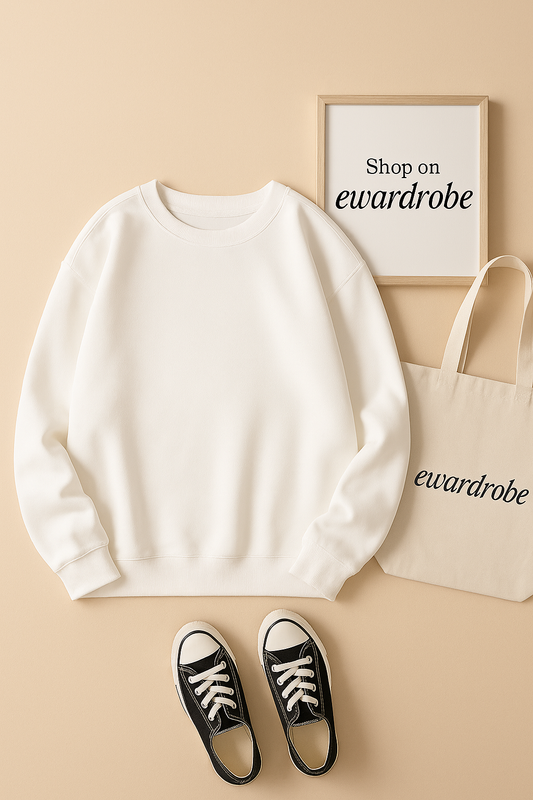 PLAIN WHITE SWEATSHIRT