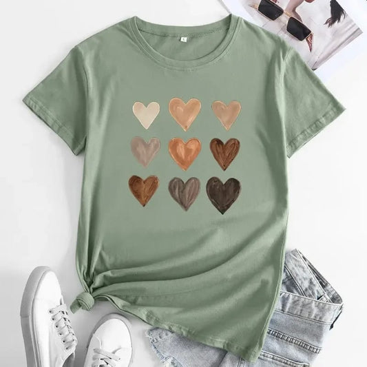 GREEN TSHIRT BROWN HEARTS
